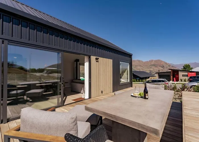 Views With Outdoor Dining Area Games For Kids Sleeps 8 Holiday home *